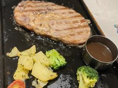 -必胜客(远大路店)