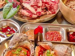 -围炉肉舍•炭烤活鳗•丹东海鲜烤肉(步行街店)