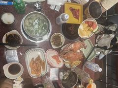 -四囍码头海鲜烧烤自助火锅(外滩南京东路悦荟广场店)