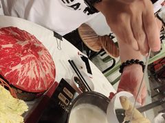 -鲜入围煮花胶鸡海鲜火锅