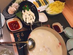 -捞王锅物料理(上海世茂广场店)