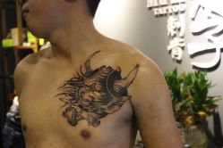 -木子·纹身店TATTOO穿孔·洗纹身