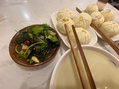 -李与白包子铺(桐梓林店)