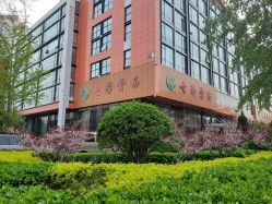 -北京七彩云南翡翠珠宝旗舰店(月坛店)