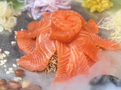 -得意咚瓜·顺德鱼生·冬瓜火锅(深圳首店)