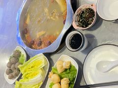 -光头药膳鸡(莱茵小镇店)