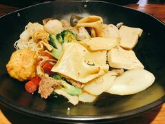 -万记麻辣烫国展总店