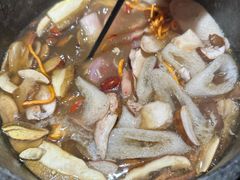 -芸山季·云南山珍菌火锅(人民广场来福士店)