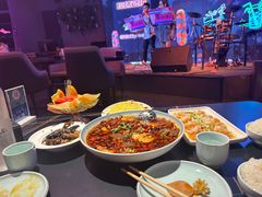 -粉墨特色菜·烧烤音乐酒馆