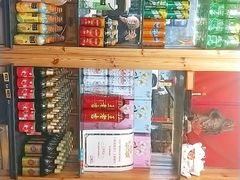 零售区-老东镇啤酒屋海鲜加工·蒸汽海鲜·海鲜烧烤(台东店)