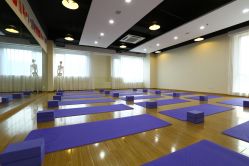 -亚太瑜伽普拉提学院