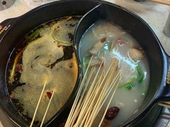 鸳鸯锅-钢管厂歆瑞源油卤串串香(春熙路太古里店)