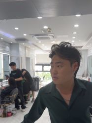 -镁连社·美联社