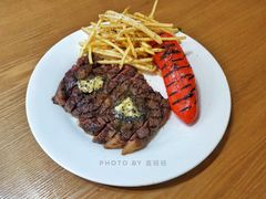 牡蛎牛排-HELLO 27 意面·沙拉·帕尼尼