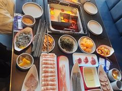 -渝水岸·鲜货火锅(新村7店)