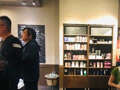 -星巴克(北京中关村北京国际店)