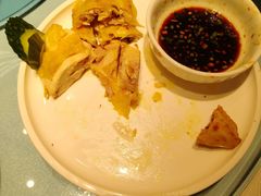 -侬佳蒸菜馆(听潮店)