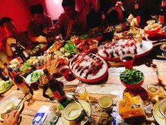 -虾弄弄海派小龙虾·牛羊蝎子火锅