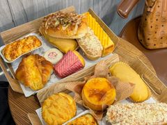 -Caidie Bakery采蝶轩(百越店)