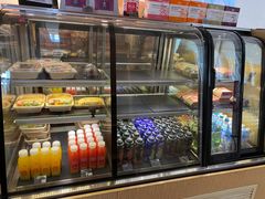 面包甜点陈列柜-太平洋咖啡(北大国际医院店)
