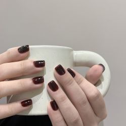 -花岐款式专研健康美甲沙龙