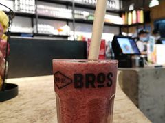 混合莓果昔-Moka Bros 摩卡站(嘉华店)