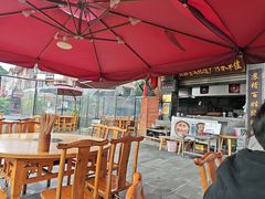 -大众跷脚牛肉馆·非遗传承单位(峨眉山店)