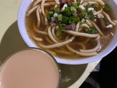 牦牛肉面-老光明岗琼甜茶馆