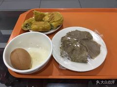 -牛一嘴·兰州牛肉面·大盘鸡(财富中心店)