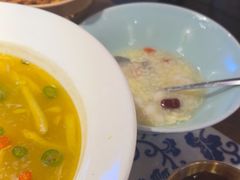 -川流不息·地道川菜·小龙虾(新松江路店)