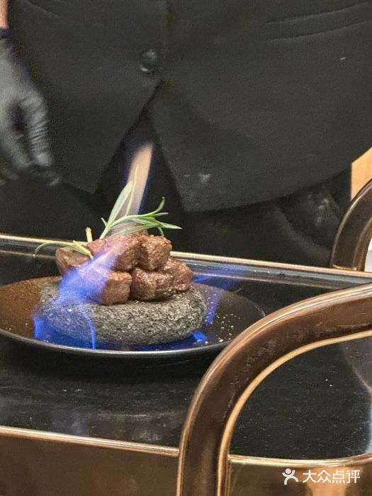 一沙一城·岩烤牛扒(深圳首店)图片