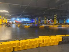 -极限PLAY运动娱乐新世界·团建派对潮玩休闲馆·室内蹦极高空游乐园