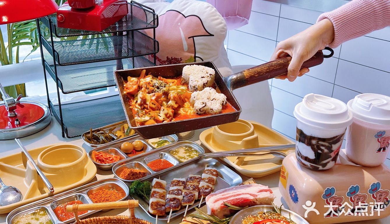  可爱韩到不行餐厅 猪肉事务所！拍照简直就是韩剧！