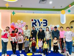 -红黄蓝成长中心(海淀上地店)