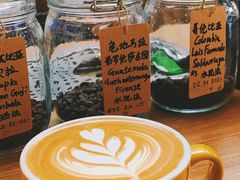 附魔拿铁-COFFEE HOLIC(朝外SOHO店)
