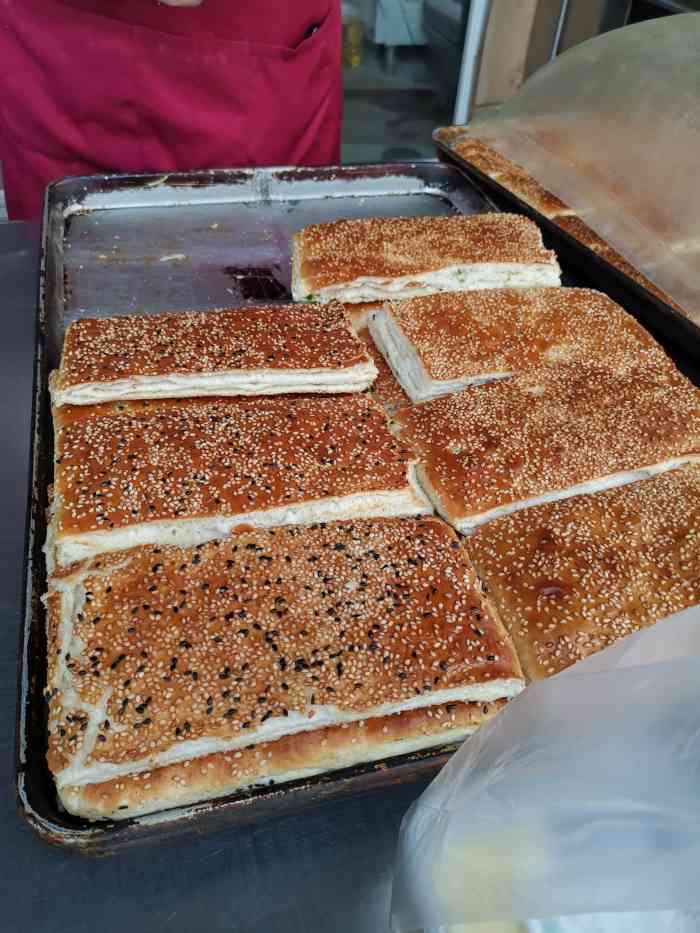园丰馒头老北京芝麻千层饼-"家门口附近菜场路口的馒头店,之前看点评