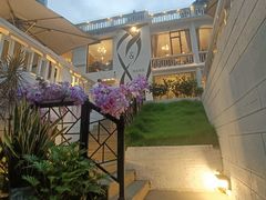 -Mark&Mars Restaurant