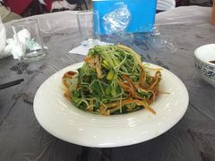 -侬佳蒸菜馆(听潮店)