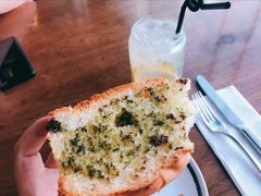 餐前蒜香法包-PIZZA BIANCA(万象城店)