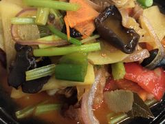 黄焖鸡米饭-河南红烧牛肉面(剑河路店)