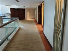 -上海浦东假日酒店