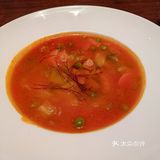 西班牙海鲜饭量很大一份两个人完全够吃里面的海鲜也很新鲜
