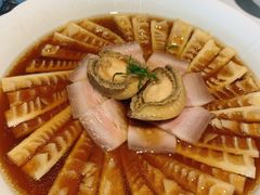 鲍鱼刀板香春笋尖-屋里厢上海菜馆