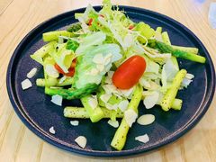 -F+轻食健身赋能空间(中华北路国贸商场店)