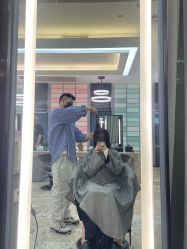 -AKOZO Beauty Salon