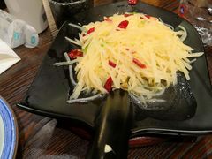 私房酸辣土豆丝-红尘酒肉小馆