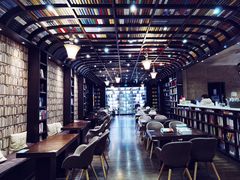 -钟书阁(松江泰晤士小镇店)