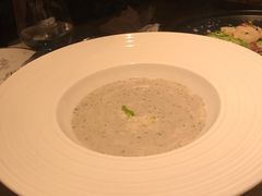 黑松露菌菇汤-锦潼西餐厅