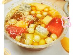 -凤凰路何眼镜香辣蟹(花果园店)