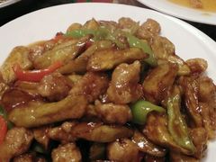 -闯关东东北农家菜(崂山石老人店)